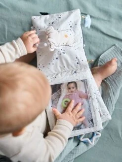 Livre D'éveil Et Photos CÉLESTE Bleu - Vertbaudet 13 Livre D'éveil Et Photos CÉLESTE Bleu - Vertbaudet -Produits Pour Bébé livre deveil et photos celeste 5